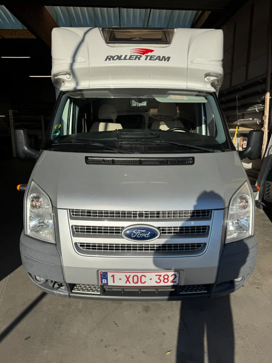 2013 ROLLERTEAM T-LINE XLS ISLAND BED ONLY 59KMS - Image 2