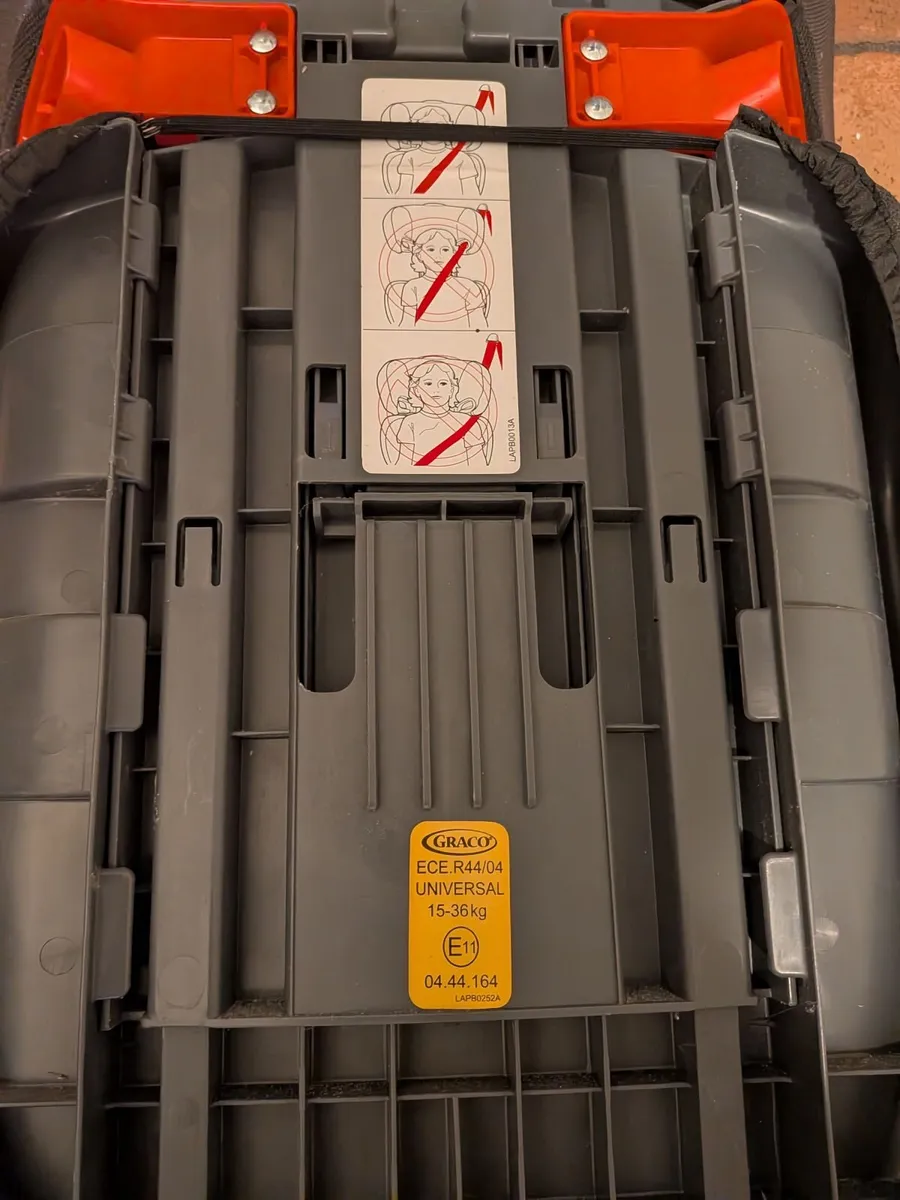 Graco Booster seat - Image 3