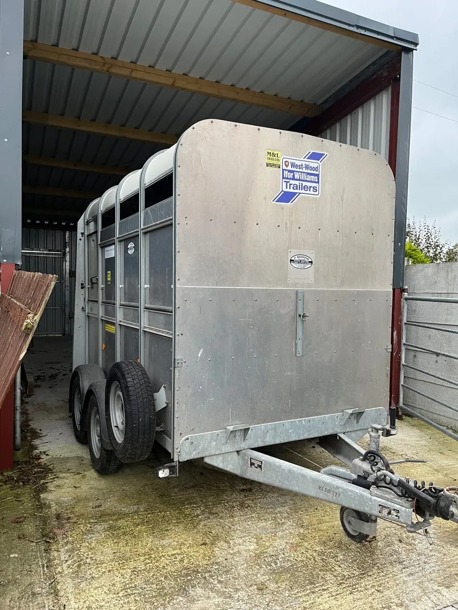 Cattle Box - Image 1