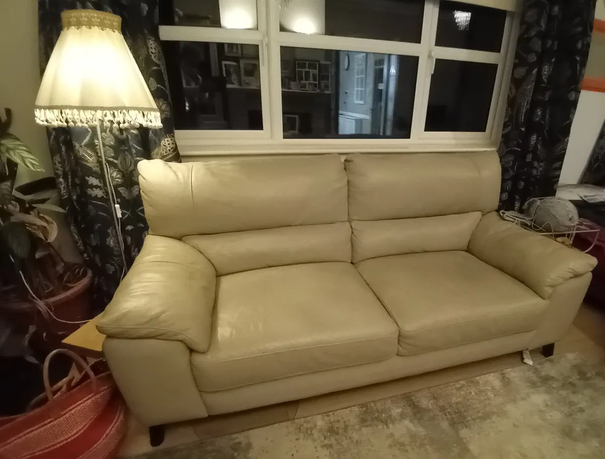Couch - Image 1
