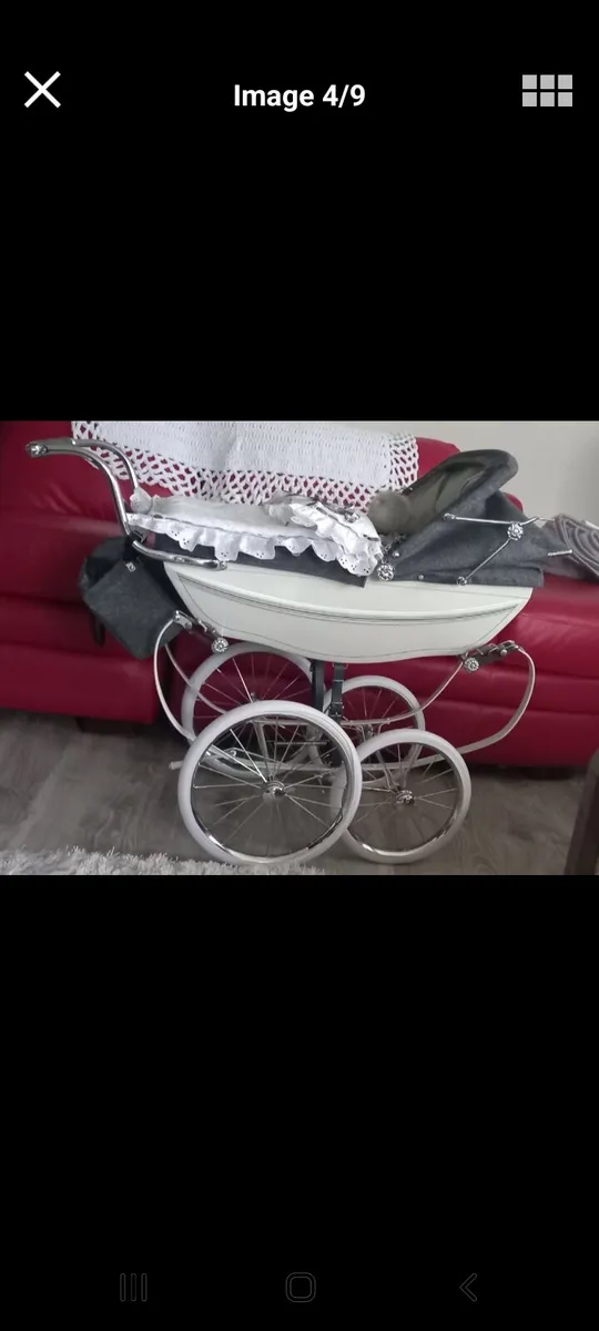 Silver Cross Pram - Image 4