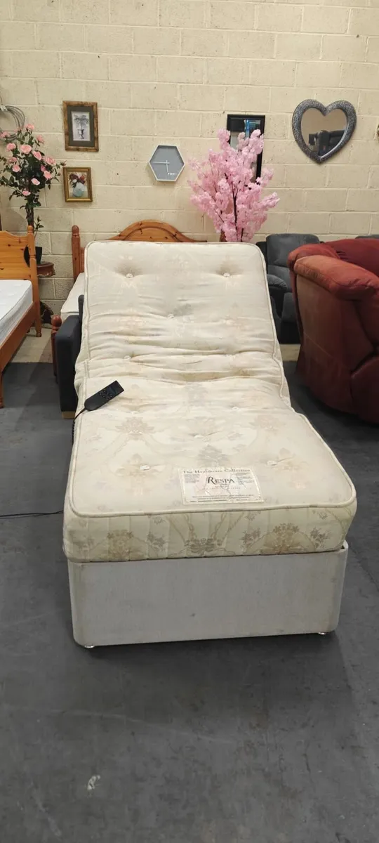 Single Electric Adjustable Bed - Image 1