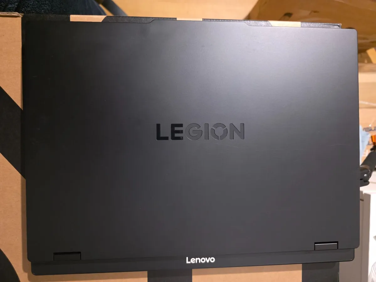 Lenovo Legion 5 RTX 5070 | i7-13650HX | 32GB RAM - Image 3