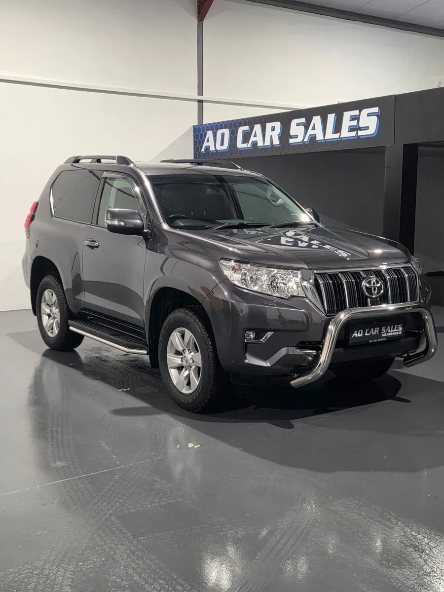Toyota Land Cruiser 2019 swb - Image 1