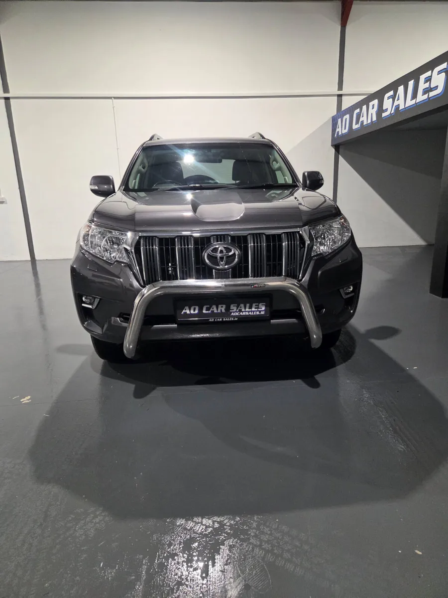 Toyota Land Cruiser 2019 swb - Image 3