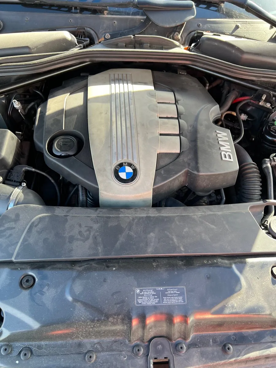 Breaking bmw 520d e60 2009 a68/7 n47d20a - Image 3