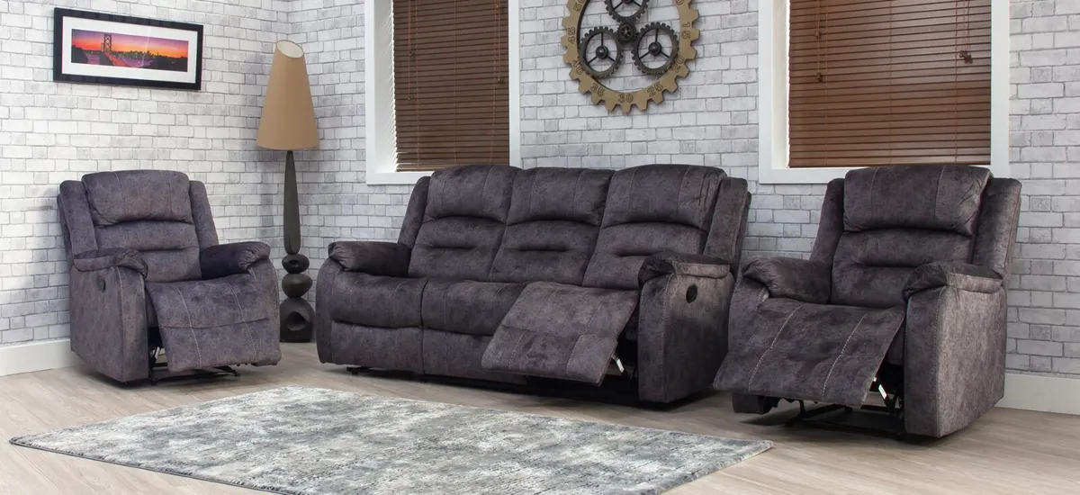 3+2 / 3+1+1 Recliner Sets With Free Delivery - Image 2