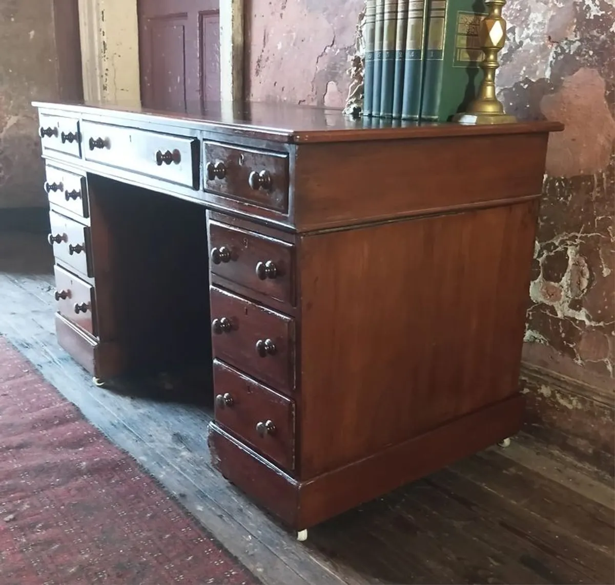 Victorian mahogany Writing Desk - Image 2