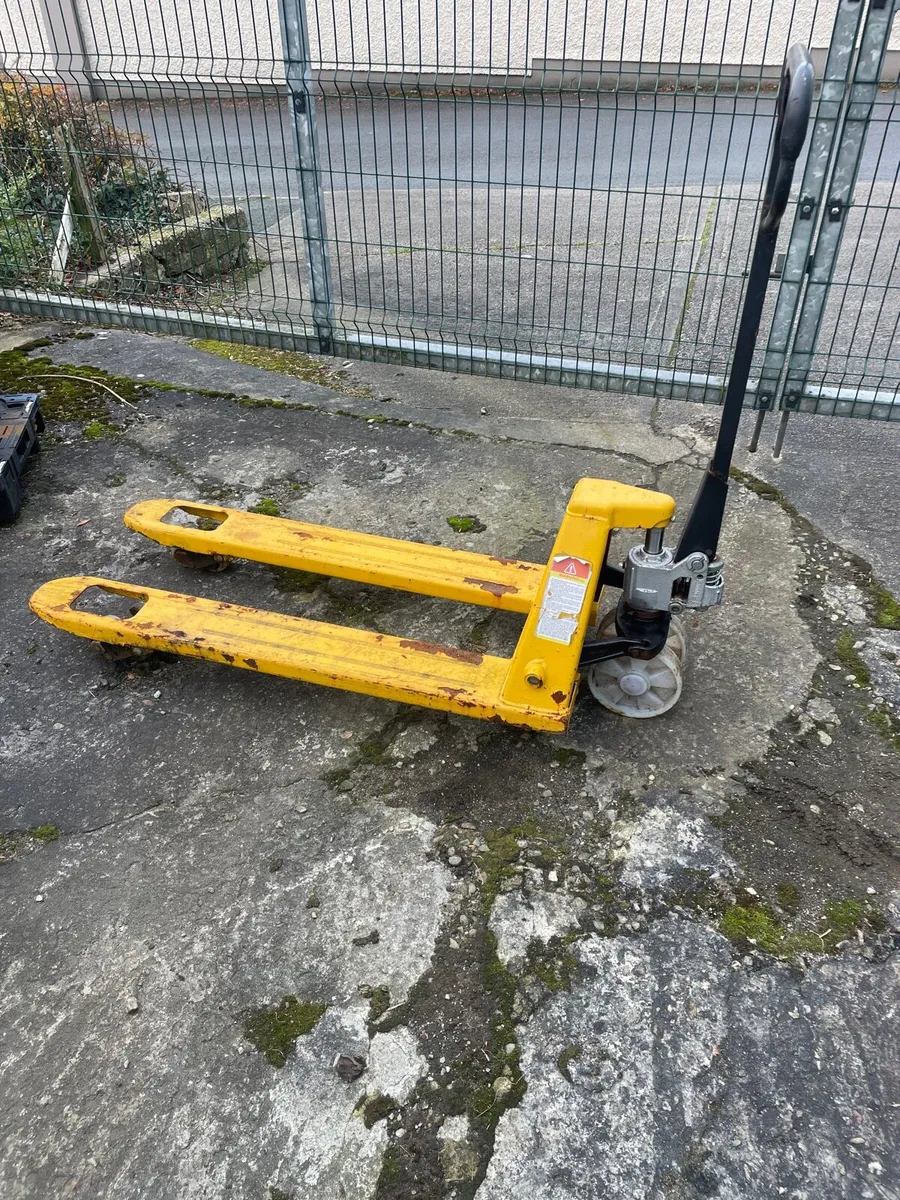 Pallet truck - Image 2