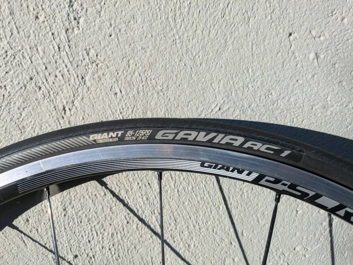 Giant P-SLR1 rear and P-SL0 front wheels - Image 3