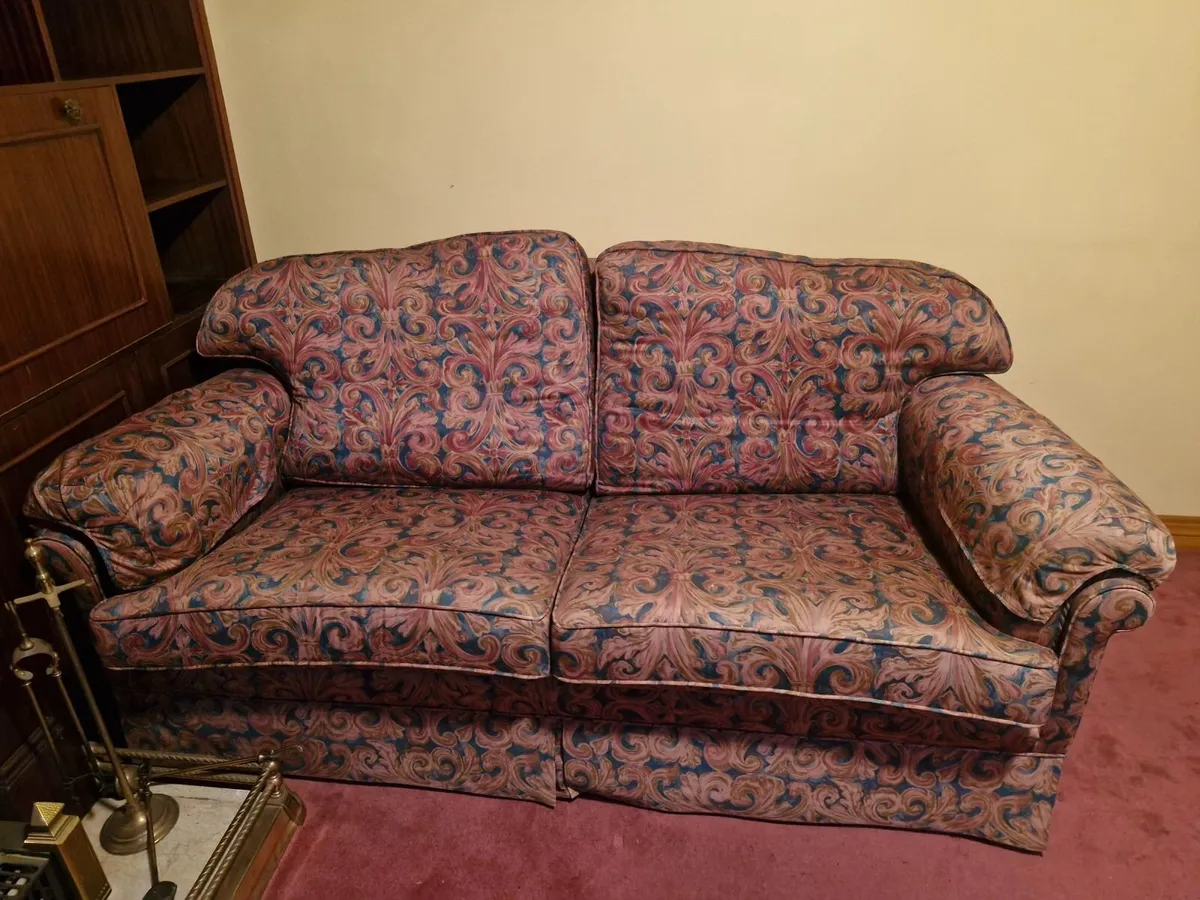 Suite of furniture - Image 2