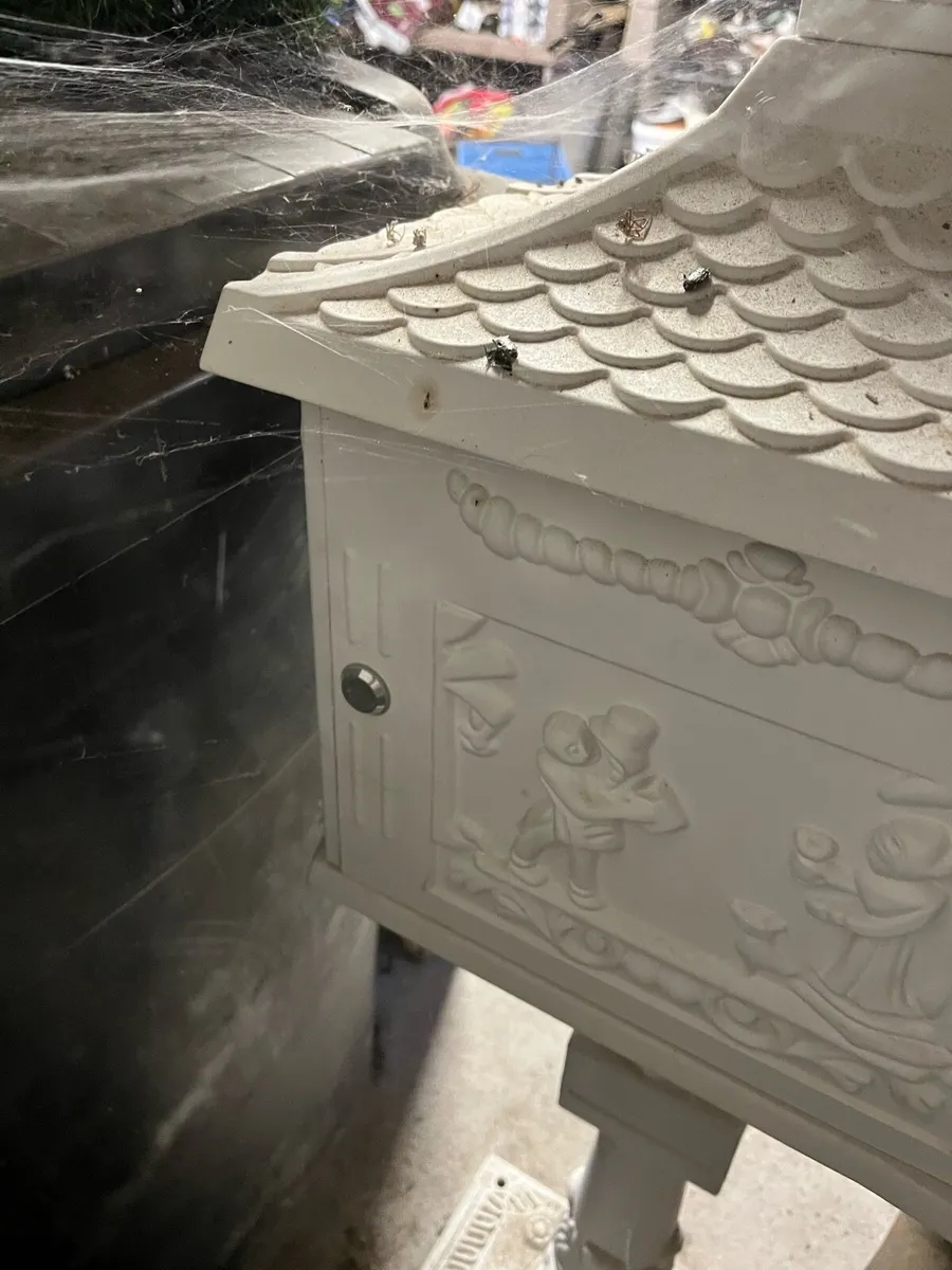 Letter box - Image 2