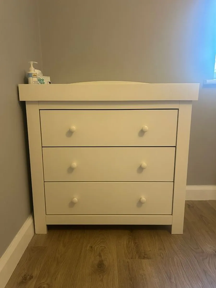 Mamas and Papas Cotbed, Dresser and Wardrobe set - Image 3