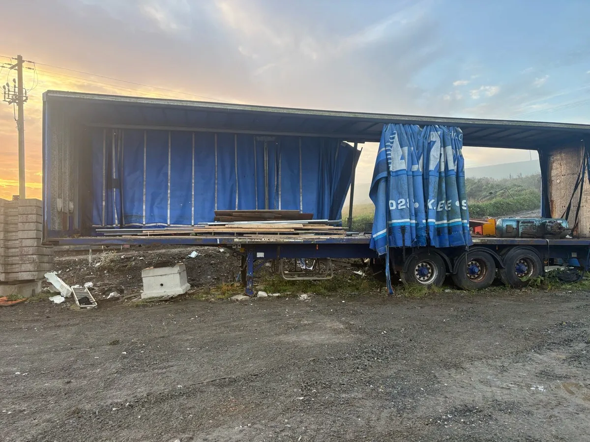 Trailer - Image 2