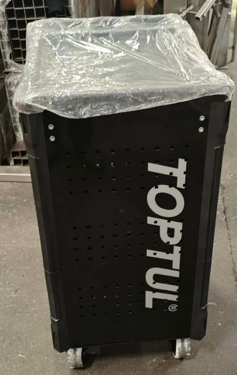 Toptull tool box - Image 1