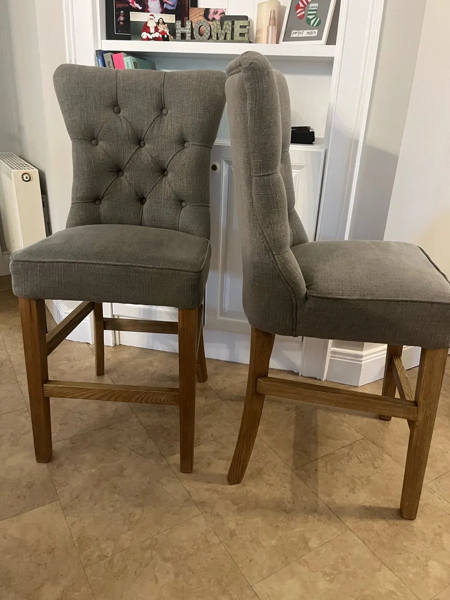Island chairs - Image 2