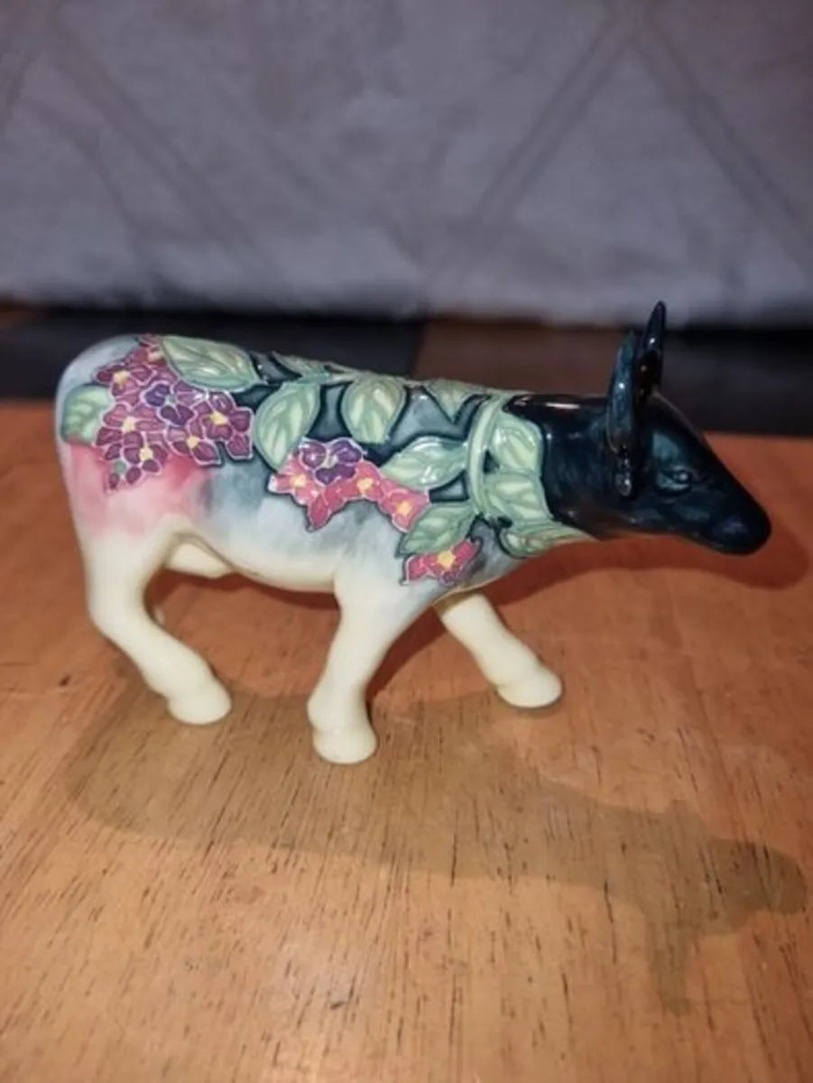 Porcelain colorful cow figurine - Image 1