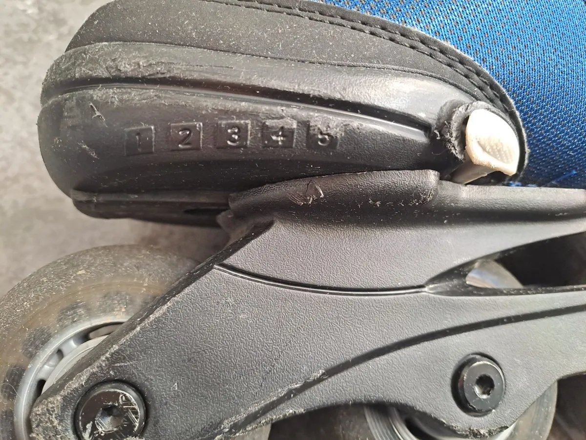 Roller blades - Image 4