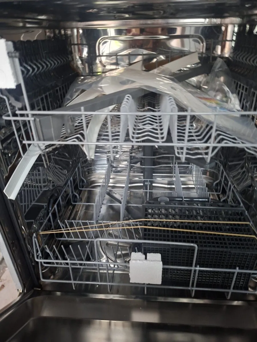 Integrated Dishwasher - Image 1