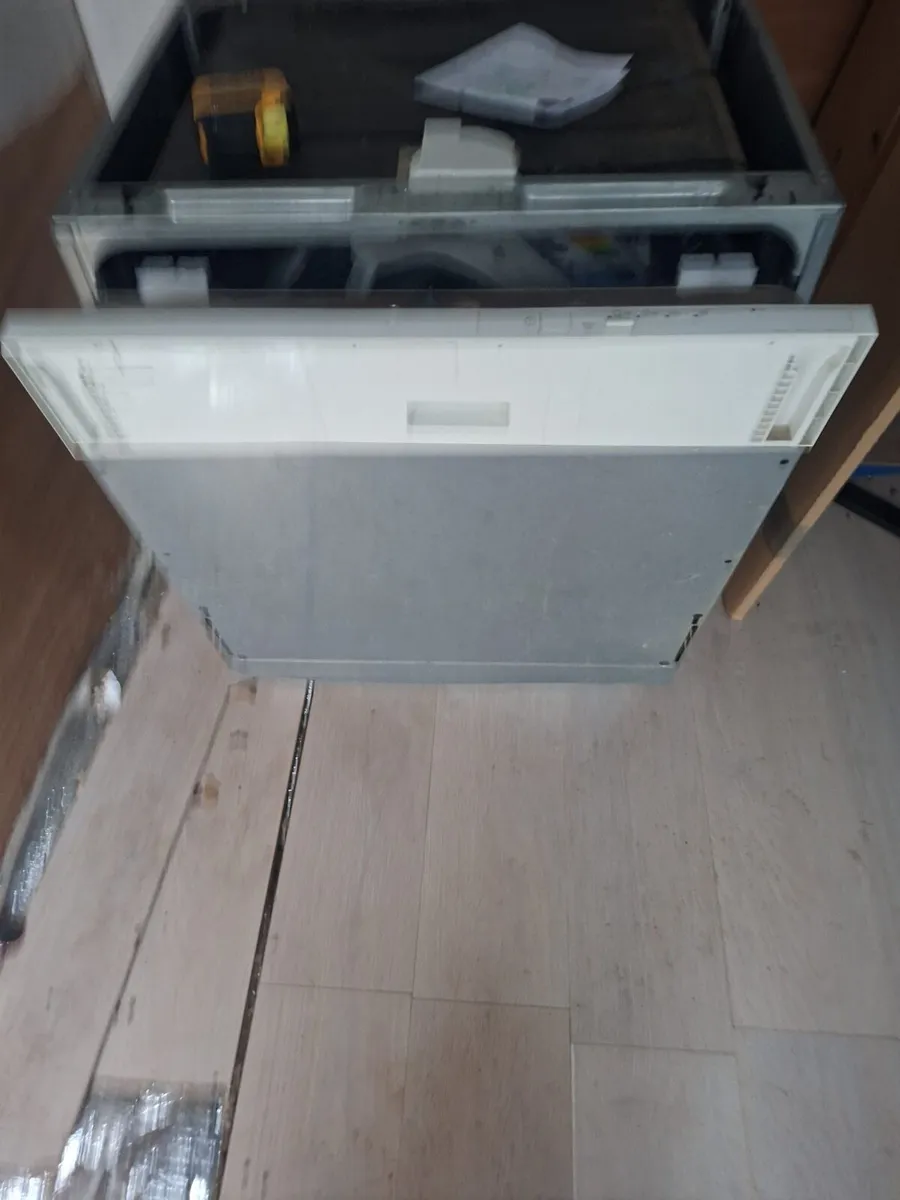 Integrated Dishwasher - Image 2