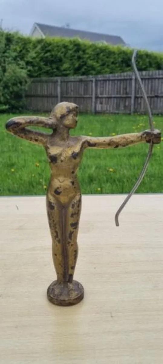 Art Deco Diana the Huntress - Image 1