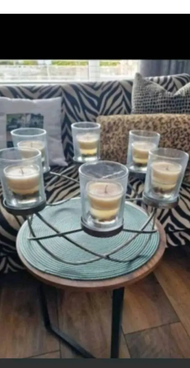 Circular candle holder - Image 1