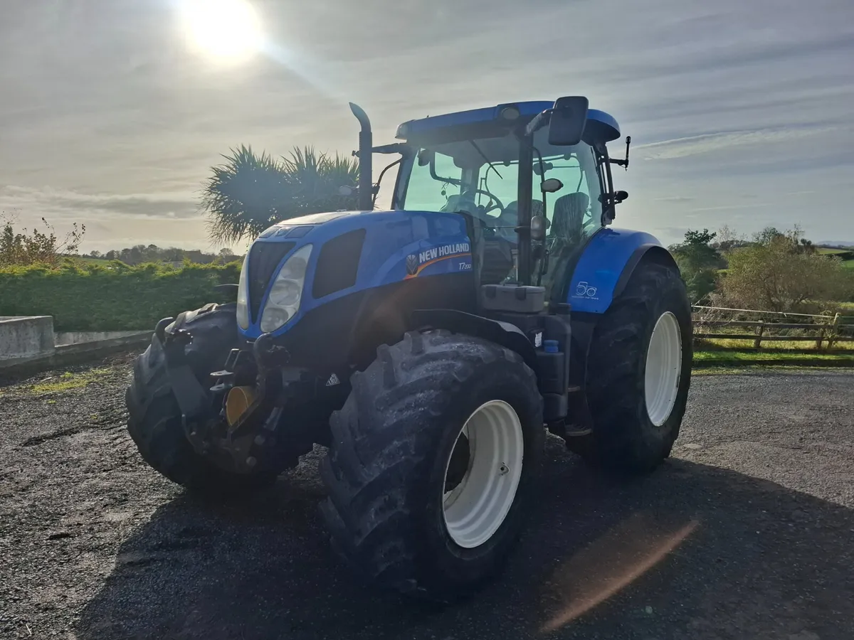 2014 New Holland T7.200 - Image 1