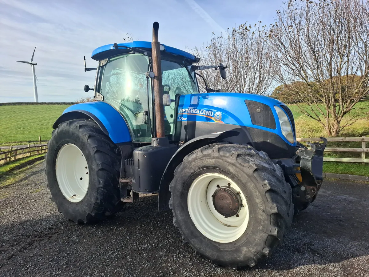 2014 New Holland T7.200 - Image 2