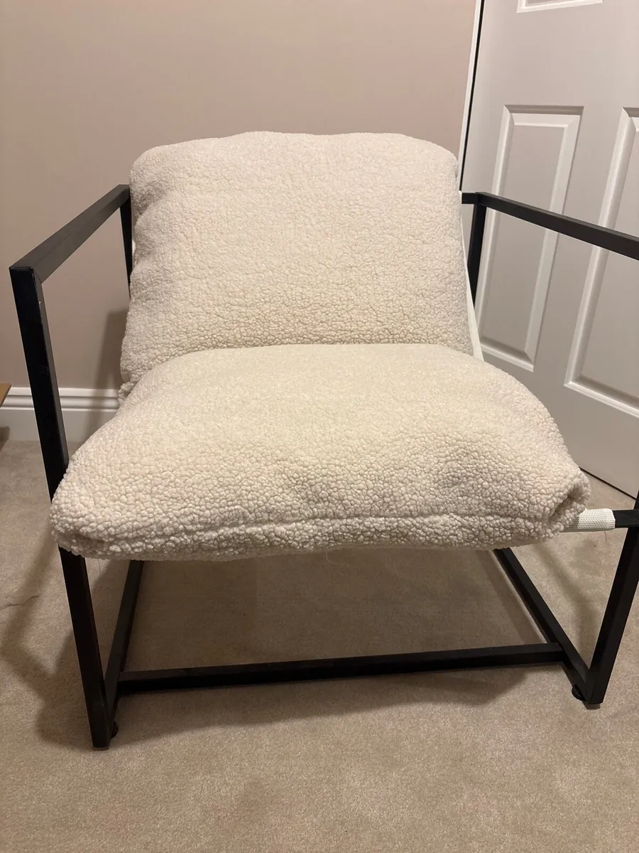 Bouclé Armchair - Image 2