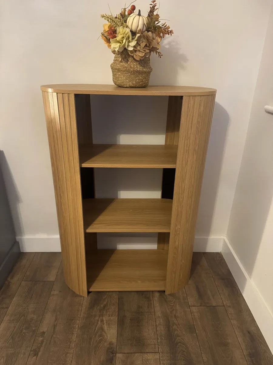 Storage unit - Image 1