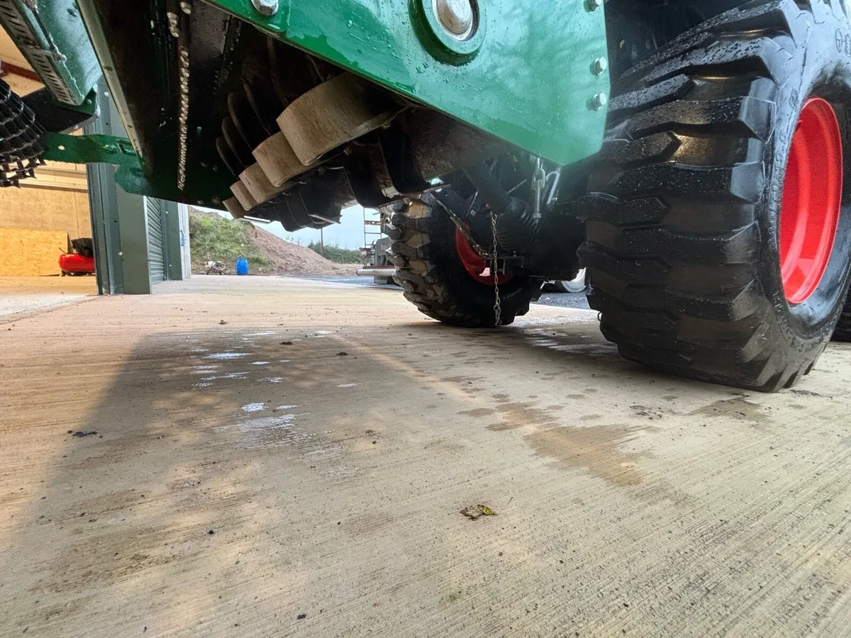 Lawn combination seeder - Image 3