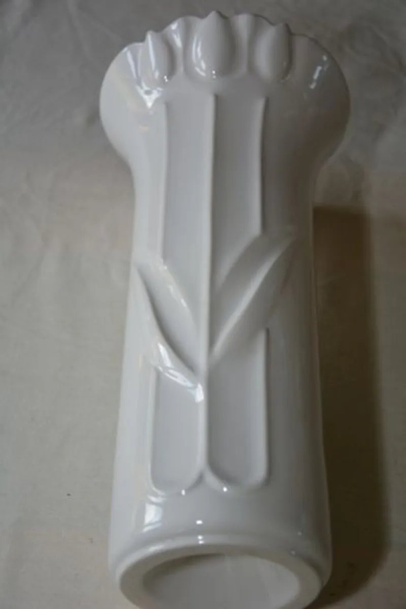 Vintage large vase - Park Rose Bridlington - Image 3
