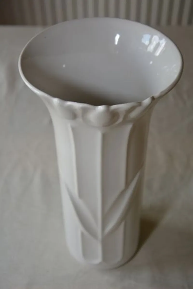 Vintage large vase - Park Rose Bridlington - Image 2