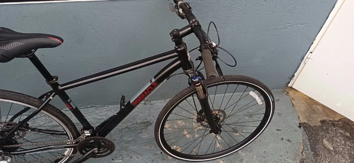 Hybrid bike pinnacle❗️Open 7 days of the week ❗️ - Image 3