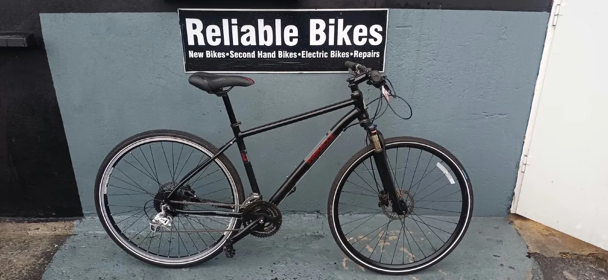Hybrid bike pinnacle❗️Open 7 days of the week ❗️ - Image 1