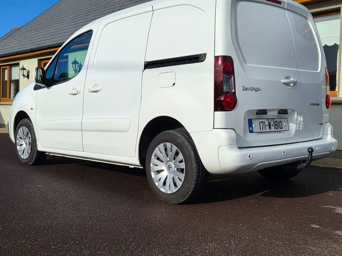 Citroen Berlingo 2017 - Image 2