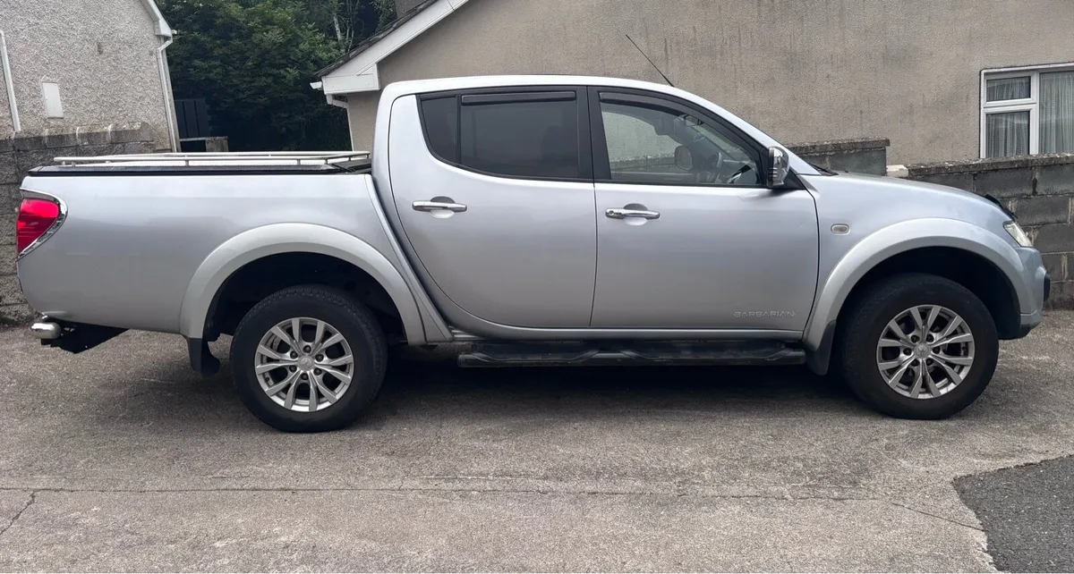 L200 - Image 2