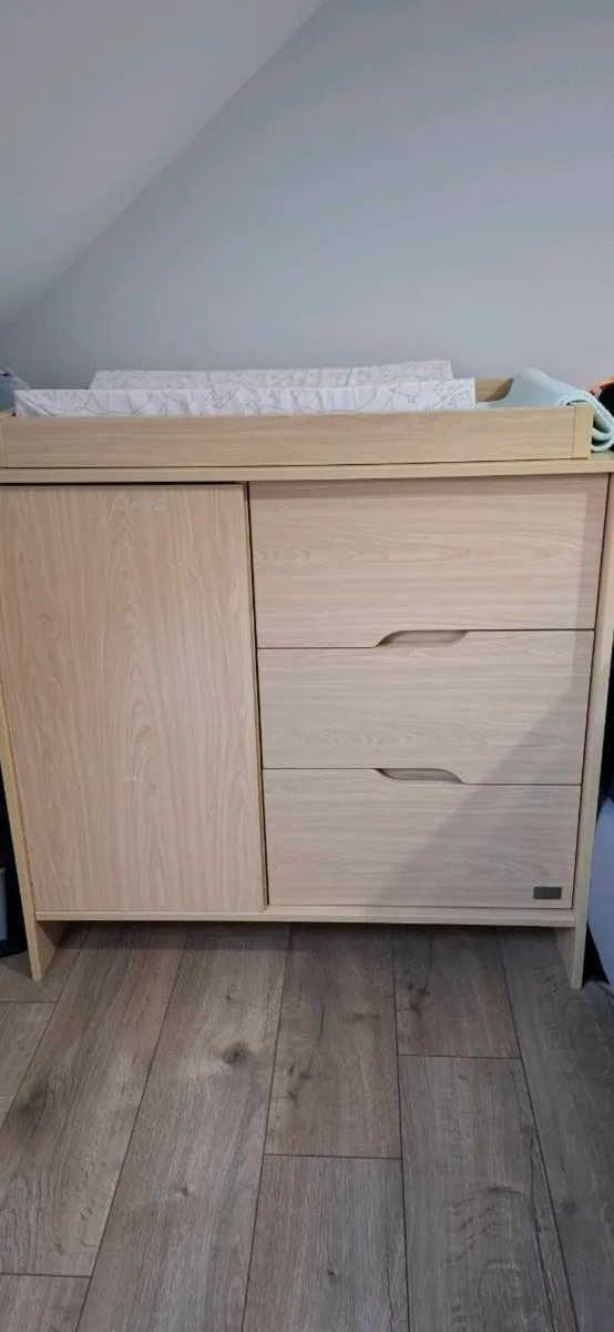 Baby/ Nursery Bedroom Set - Image 3