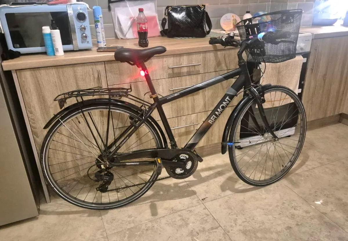 Apollo belmont men's hybrid bike in black featurin - Image 1