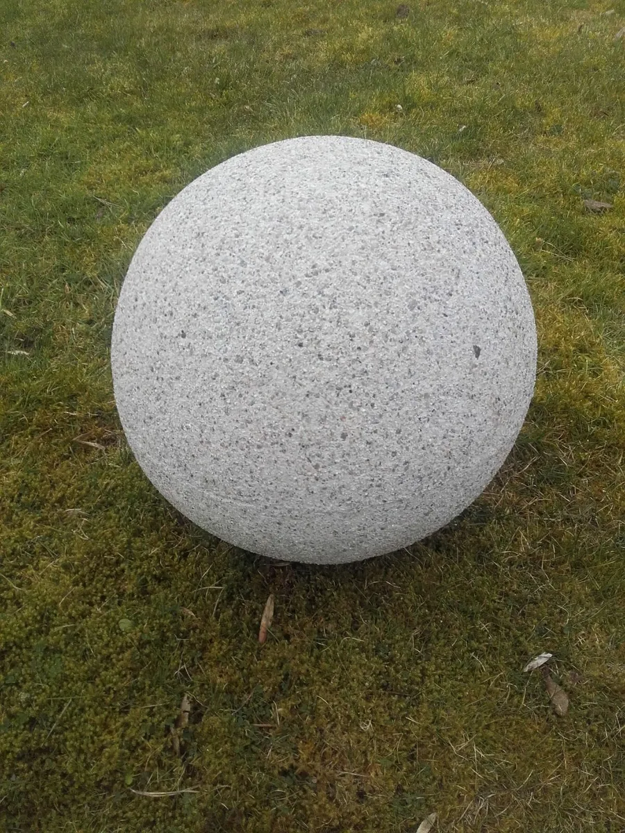 Reconstituted granite Decorative ball / Pier cap - Image 2