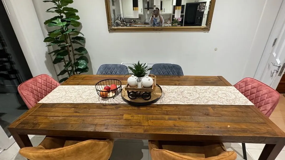 Reclaimed wood dining table - Image 4
