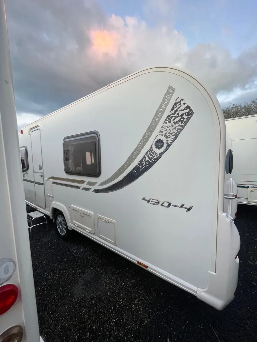 2013 Bailey Orion 430/4 caravan fixed bed - Image 2