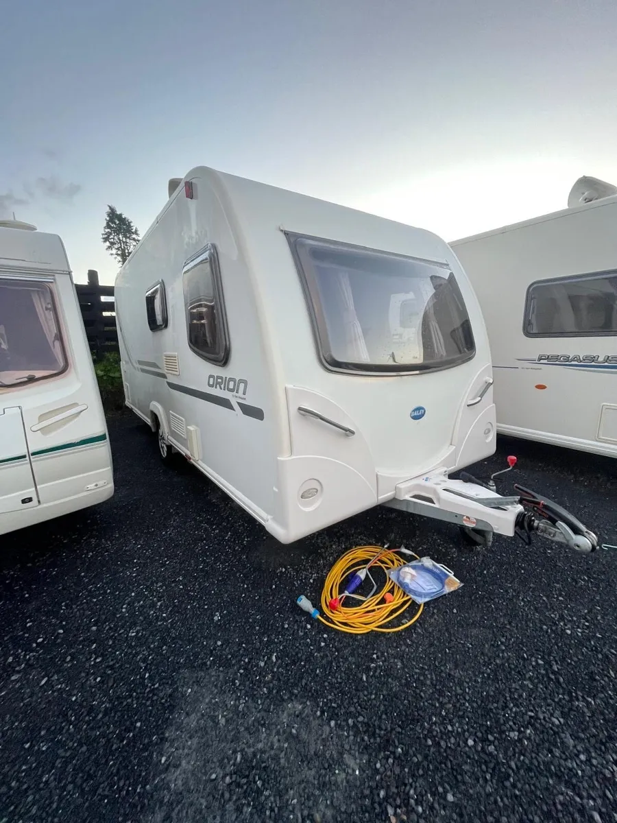 2013 Bailey Orion 430/4 caravan fixed bed - Image 3