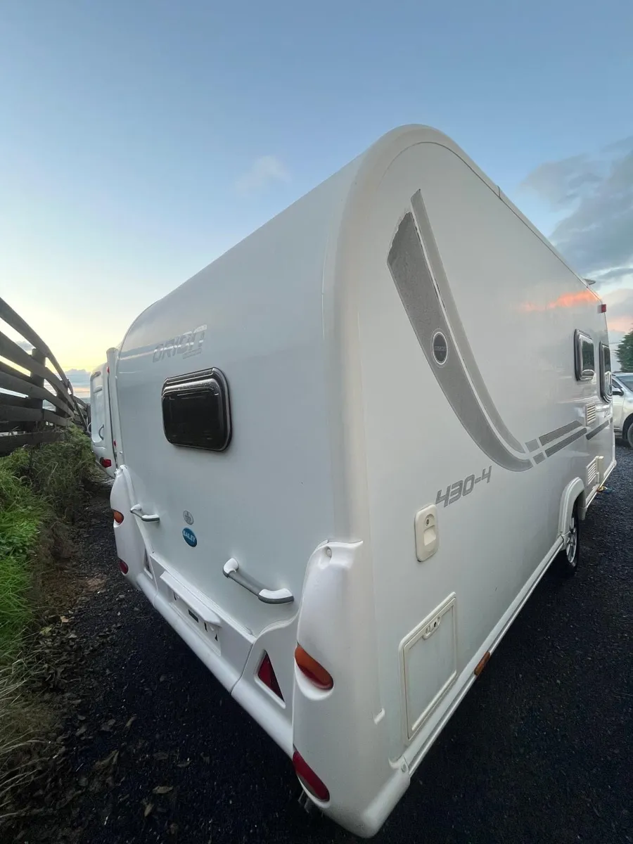 2013 Bailey Orion 430/4 caravan fixed bed - Image 4