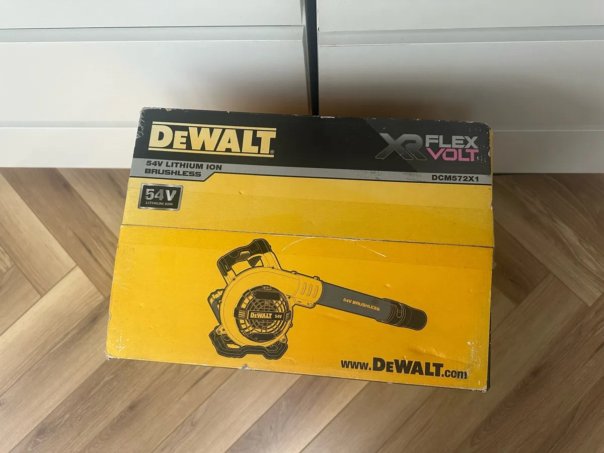 Dewalt blower - Image 2