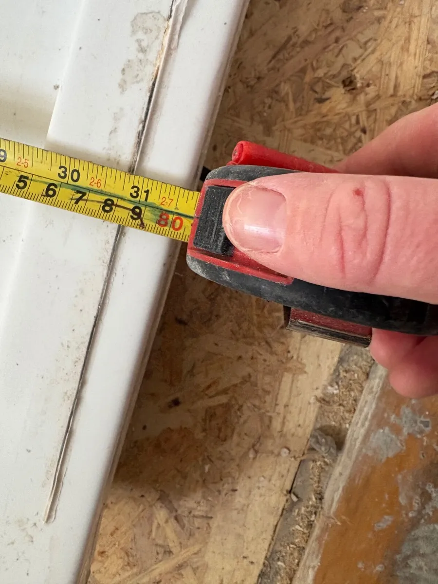 2nd hand shower tray & Doors - Image 2