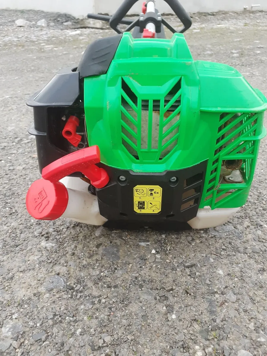 Grass strimmers - Image 1