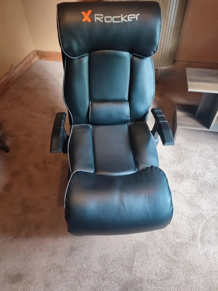 X Rocker gaming chair - Image 1