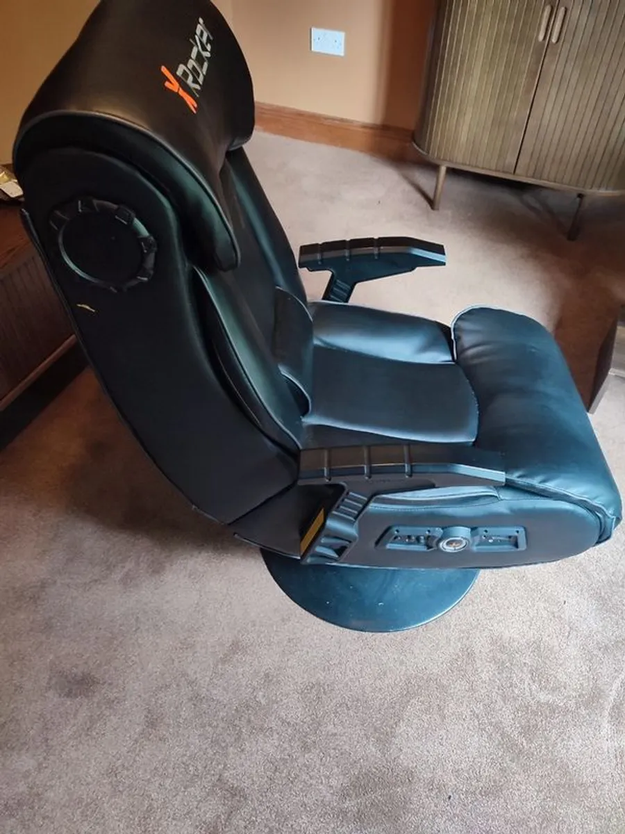 X Rocker gaming chair - Image 2