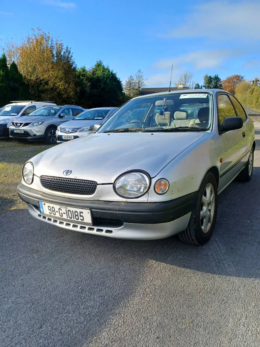 1998 Toyota Corolla - Image 4